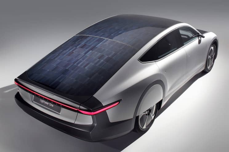 سيارات تعمل بالطاقة الشمسية